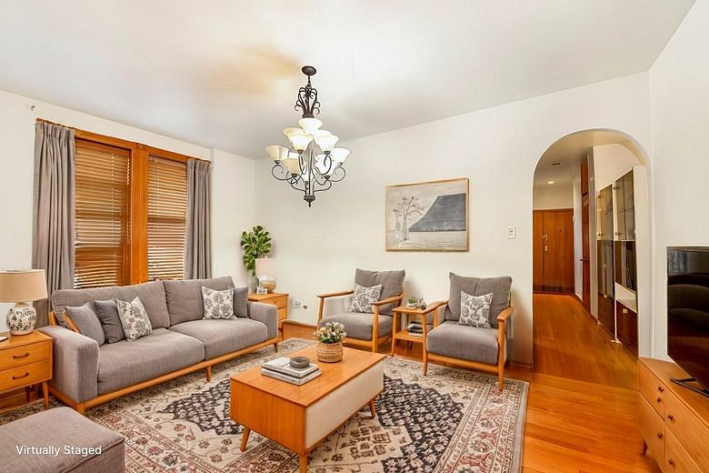 421 Crown Street #16R