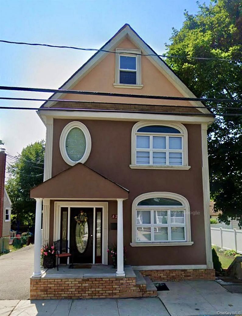421 Roquette Avenue
