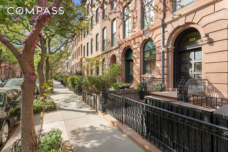 421 West 22nd Street #4R