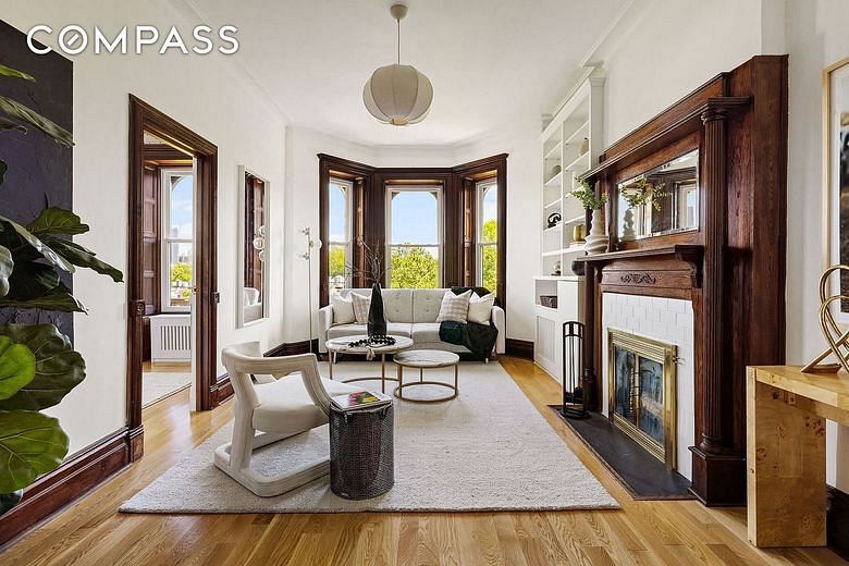 422 2nd Street #4