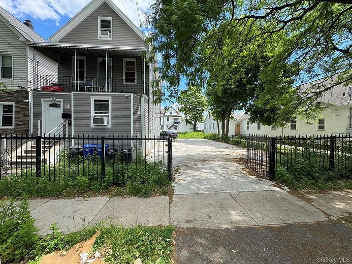 423 S 7th Avenue