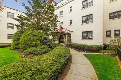 Image 1 of 13 for 314 Livingston Avenue #301E in Westchester, Mamaroneck, NY, 10543