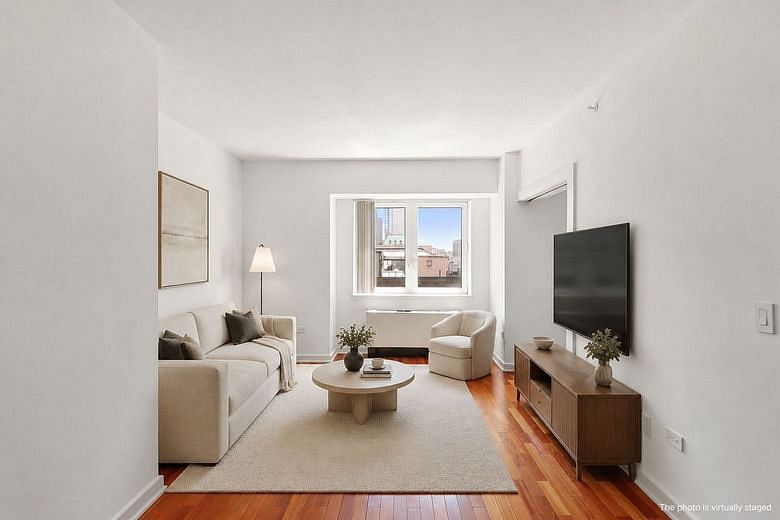 425 5th Avenue #22D