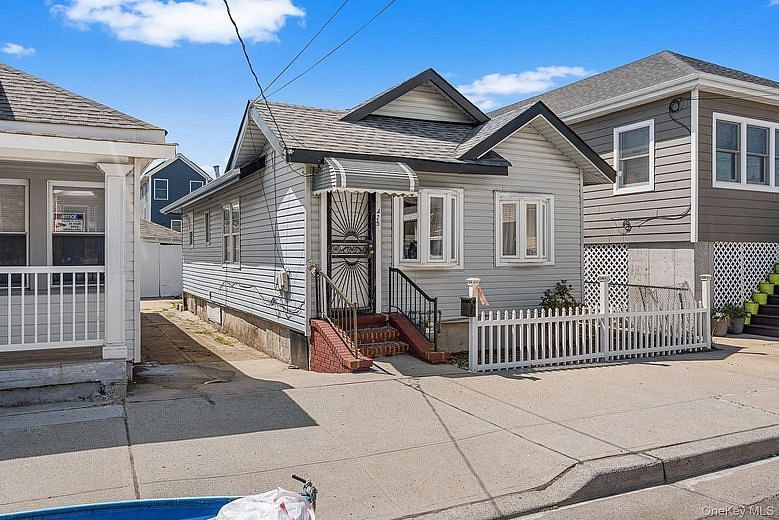 425 Beach 46th Street