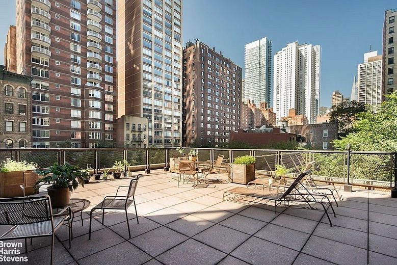 425 East 58th Street #3A