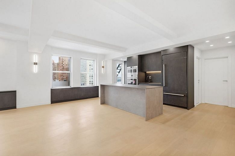 425 East 86th Street #16F
