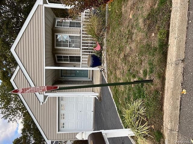 426 Village Circle N