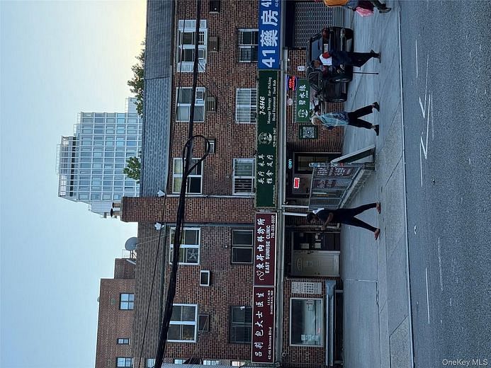 4266 Kissena Boulevard