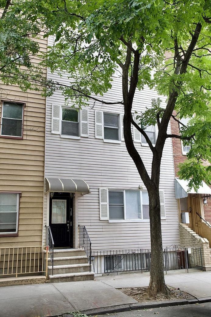 427 Humboldt Street