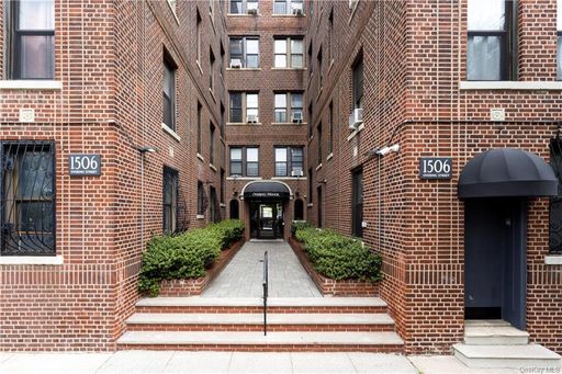 Image 1 of 21 for 1506 Overing Street #2D in Bronx, NY, 10461