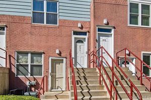 Image 1 of 29 for 231 Admiral Lane #2231H in Bronx, NY, 10473