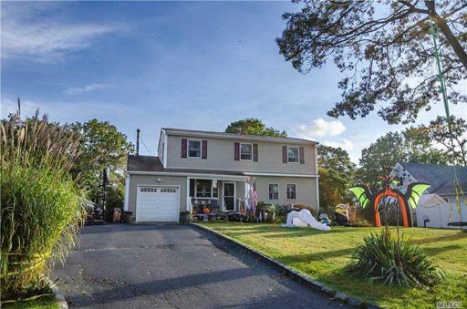 Image 1 of 30 for 16 Donald Street in Long Island, Holbrook, NY, 11741