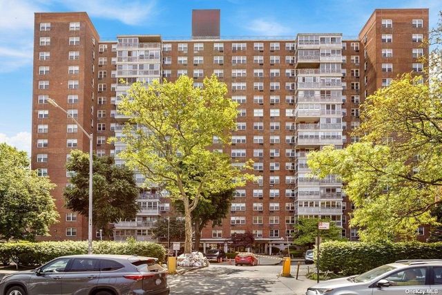Image 1 of 1 for 43-10 Kissena Boulevard #15K in Queens, Flushing, NY, 11355