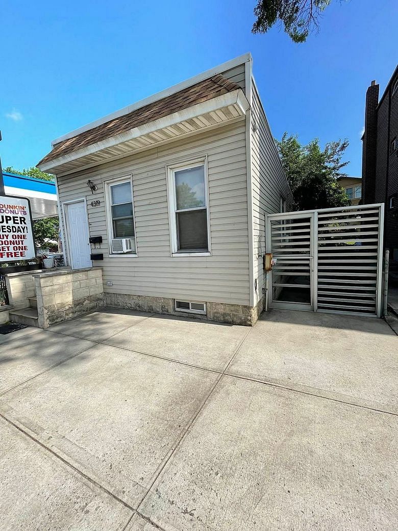 43-19 Astoria Boulevard North