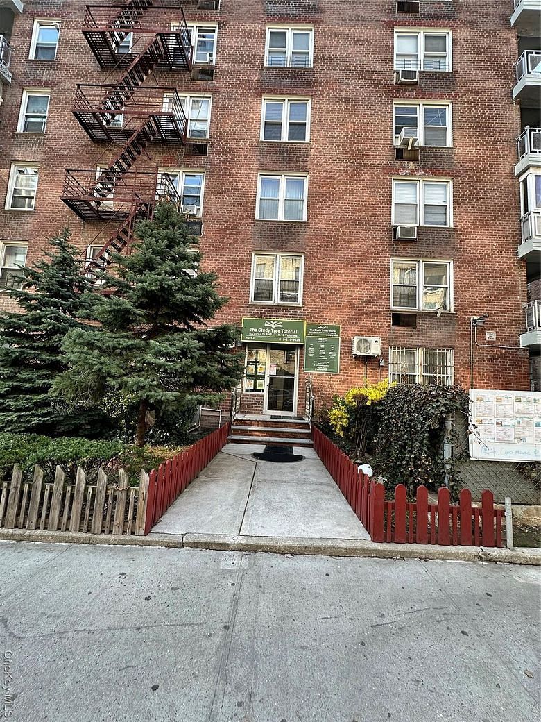 43-43 Kissena Boulevard #114