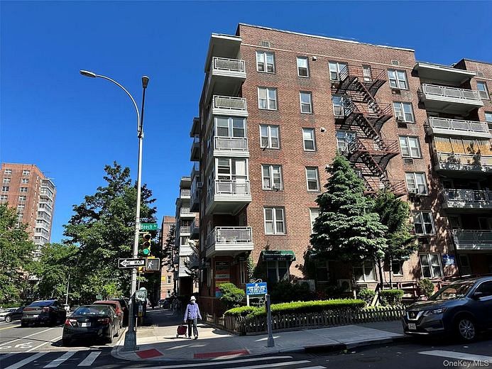 43-43 Kissena Boulevard #509
