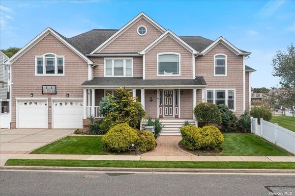 Image 1 of 34 for 43 Beach Road in Long Island, Massapequa, NY, 11758