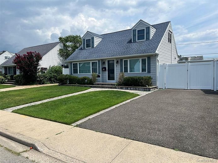43 Crescent Street