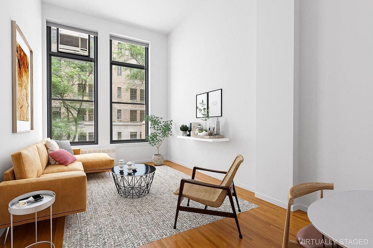 Image 1 of 12 for 43 East 10th Street #2D in Manhattan, New York, NY, 10003