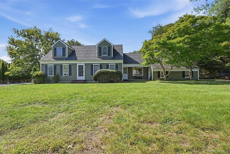 43 Farm Road N