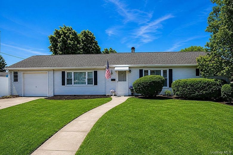 43 Plainedge Drive