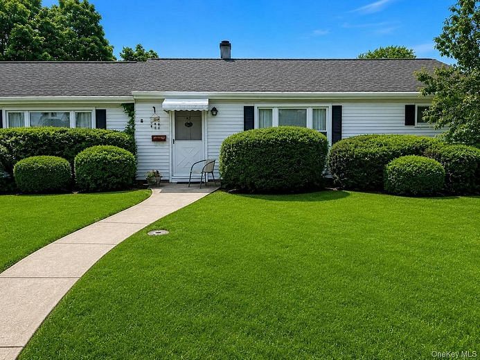 43 Plainedge Drive
