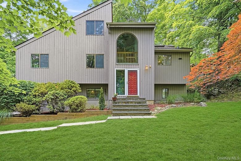 43 Powder Horn Road