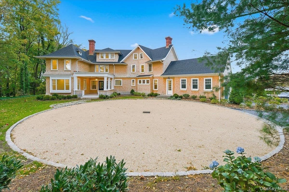 Image 1 of 50 for 43 Soundview Drive in Long Island, Huntington Bay, NY, 11743