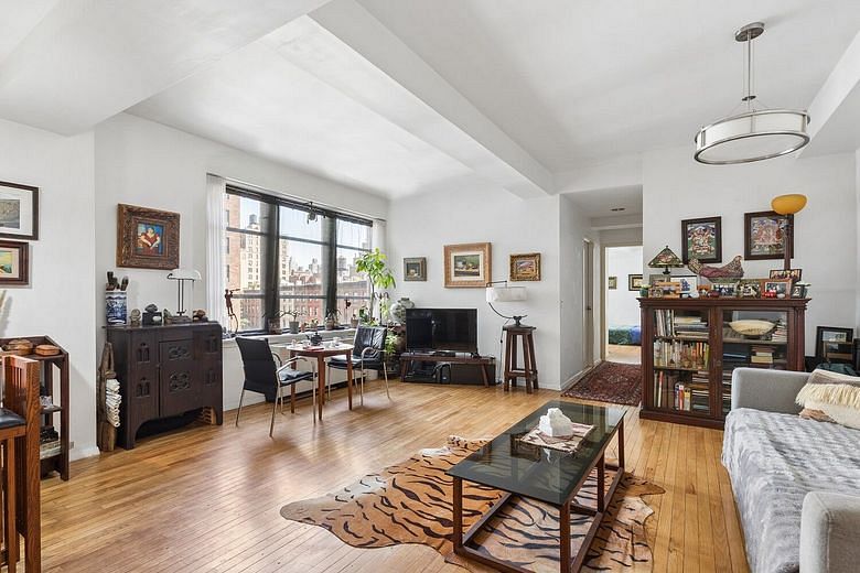 43 West 61st Street #16H