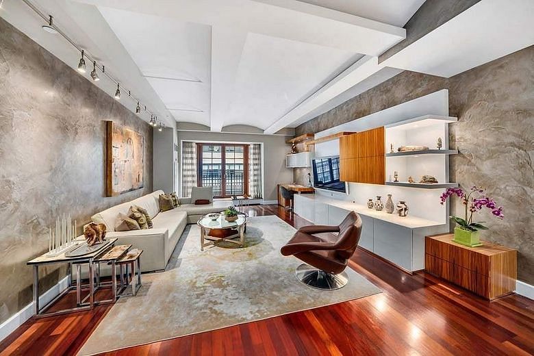 43 West 64th Street #4B