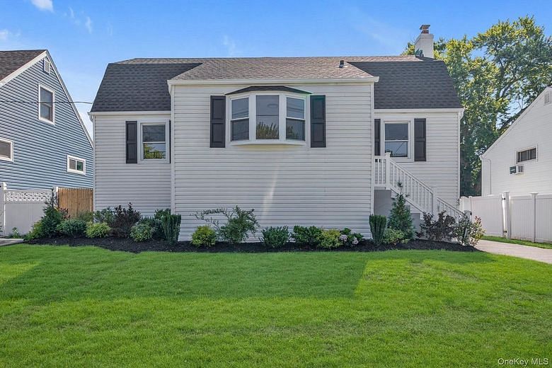 43 Westside Avenue
