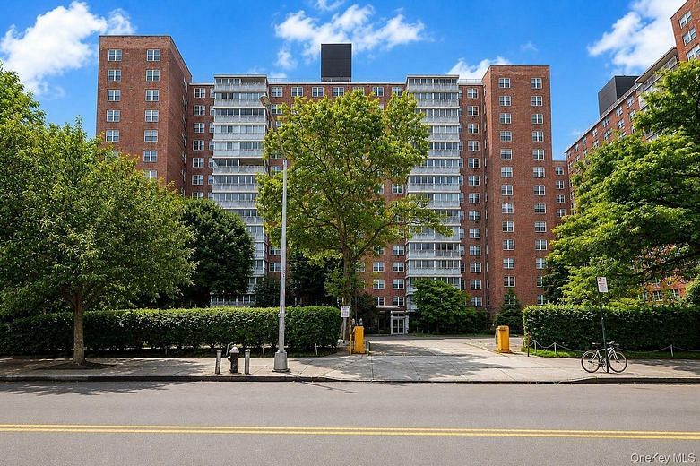 4310 Kissena Boulevard #6B