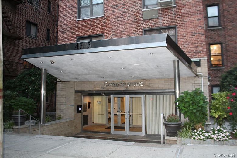 4315 Webster Avenue #3B