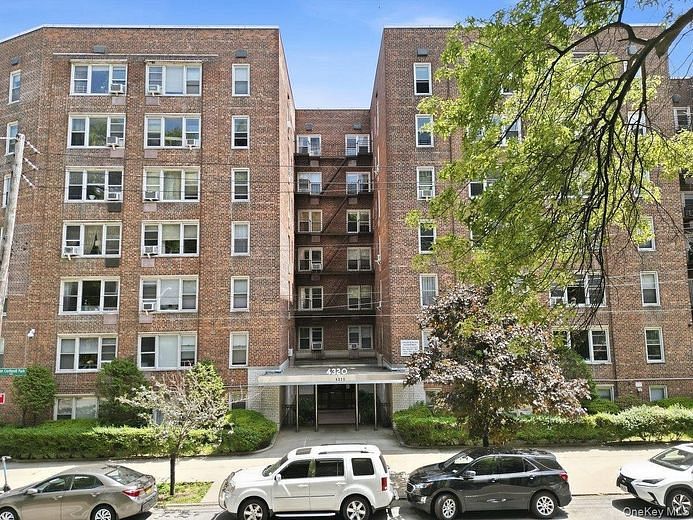 4320 Van Cortlandt East Park #1J