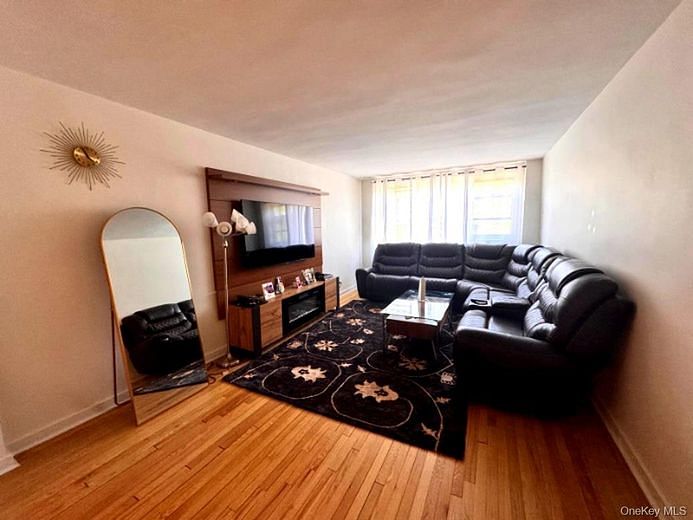 4320 Van Cortlandt Park E #6E