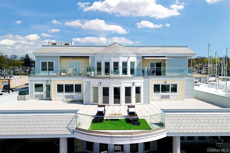 433 Main Street #212