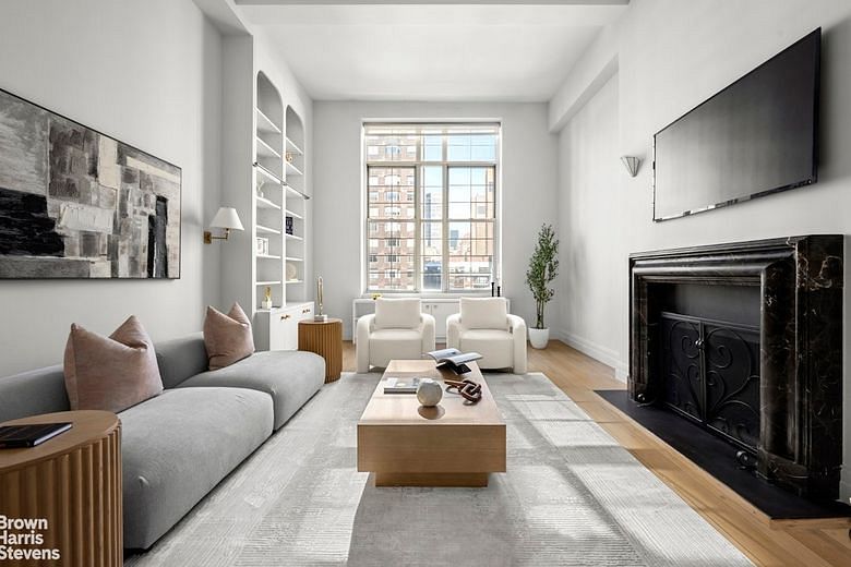 434 East 52nd Street #10E