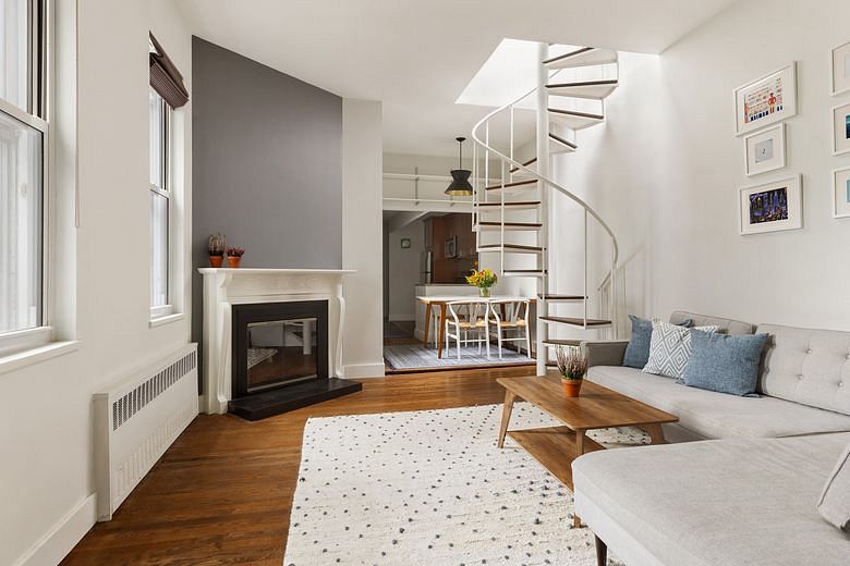 434 West 20th Street #9