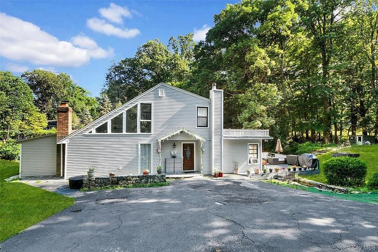 435 Birdsall Drive