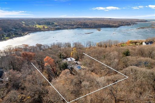 Image 1 of 18 for 435 River Road in Long Island, Nissequogue, NY, 11780