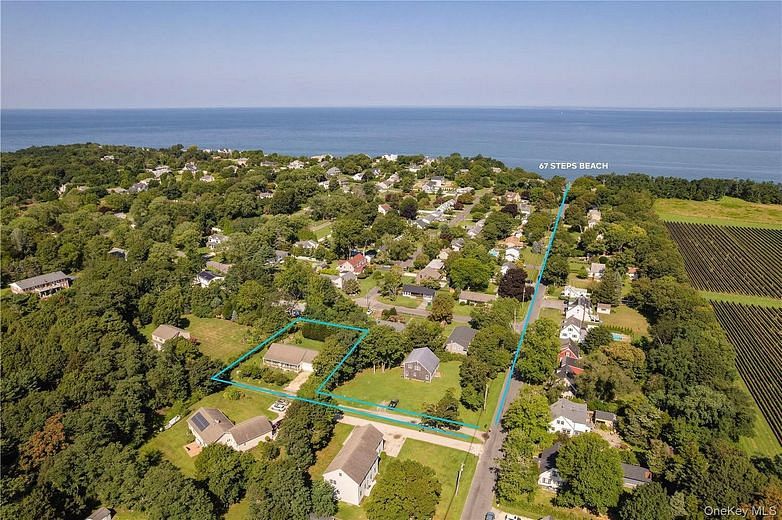 435 Sound Road