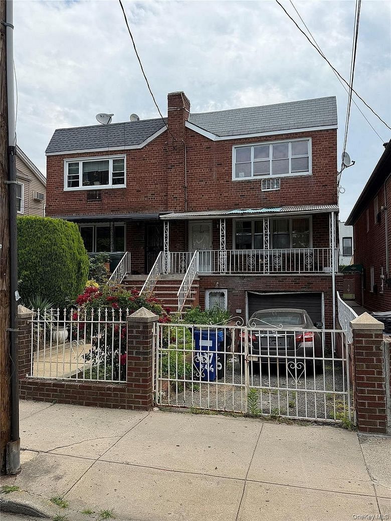 437 E 46th Street