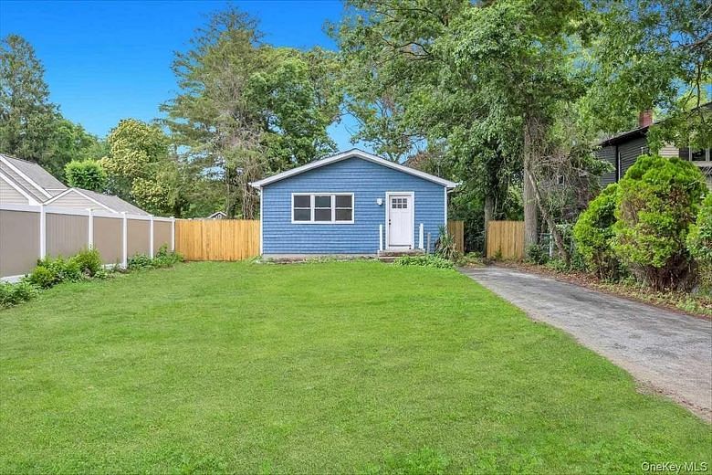 438 Auborn Avenue
