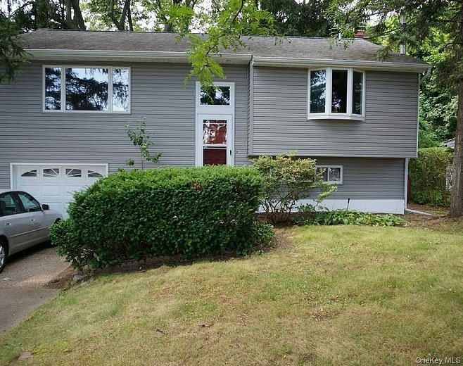 439 Broadway Greenlawn