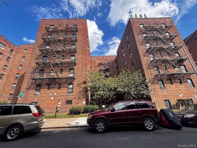 44-25 Macnish Street #4A