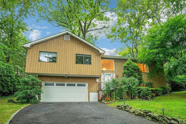 44 Hillside Lane