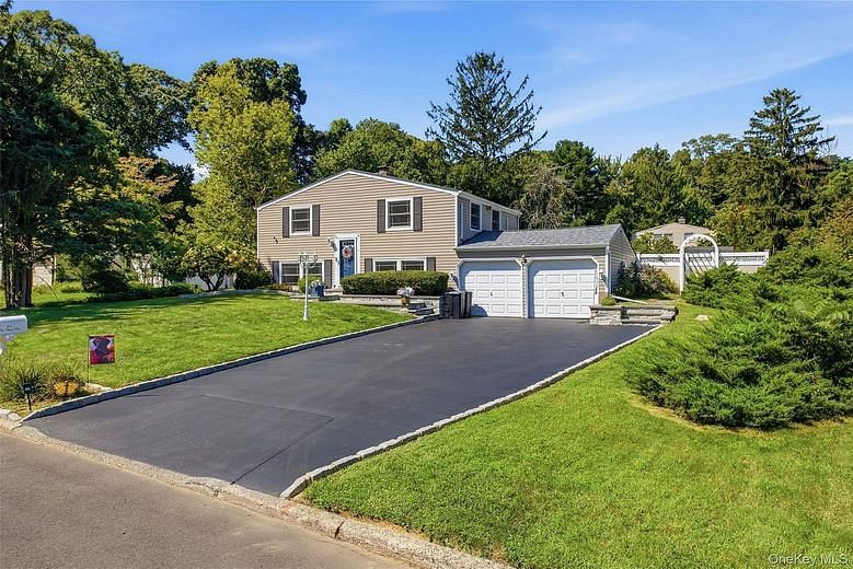 44 Ivy League Lane