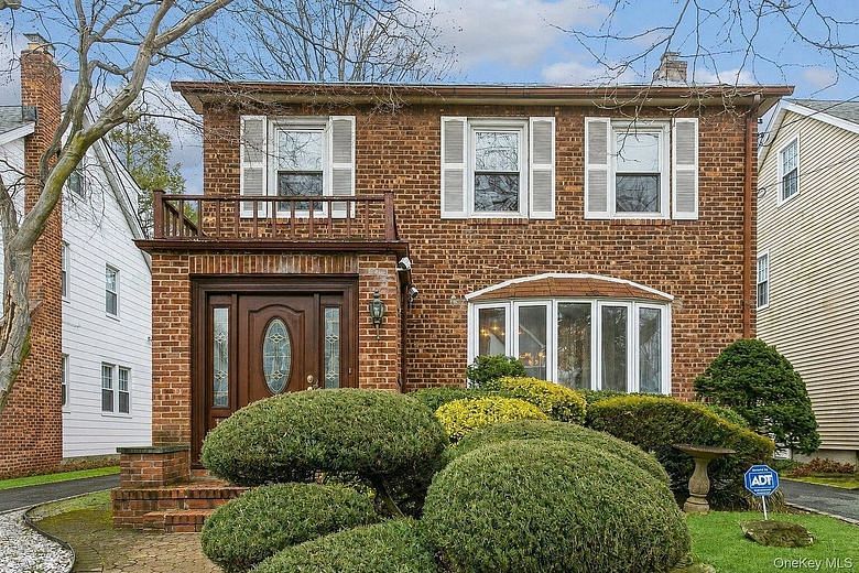 44 Jayson Avenue
