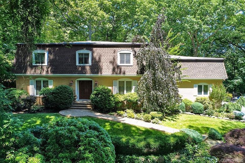 44 Koenig Drive