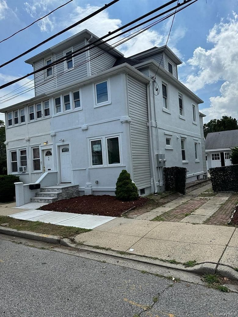 44 Lewis Avenue